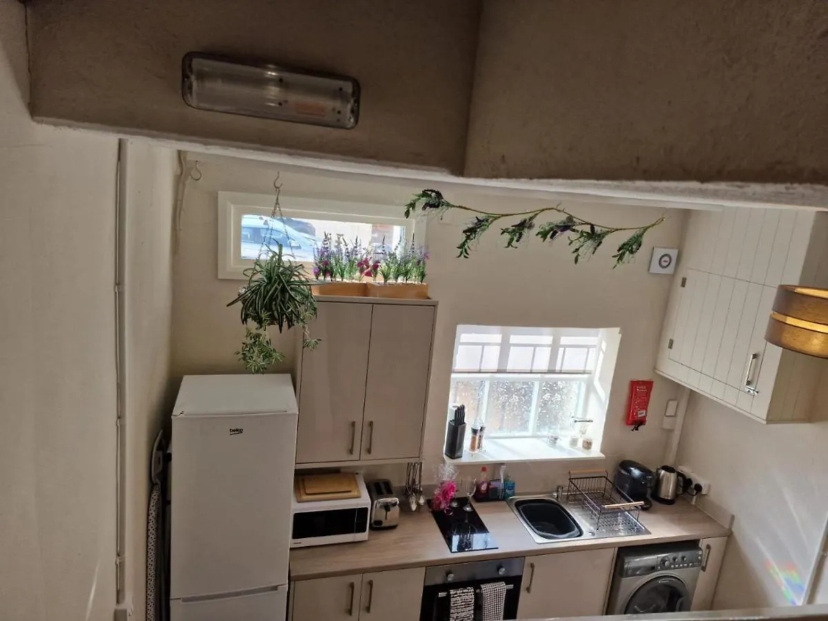 Carlisle Central, Cute Studio Appt, The Cupboard 0*, Carlisle (Cumbria)